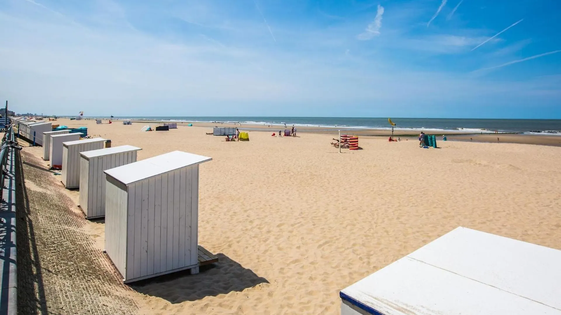 Apartment With Magnificent Sea-View Middelkerke 0*,