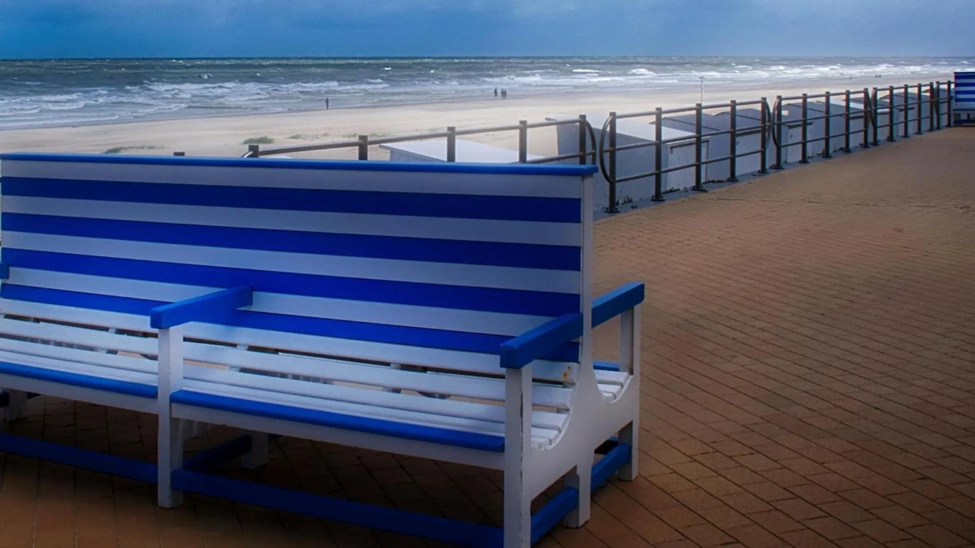 Apartment With Magnificent Sea-View Middelkerke
